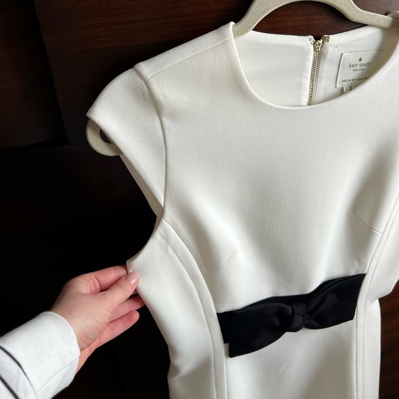 Kate Spade White Dress with Black Bow - Picture 8 of 14